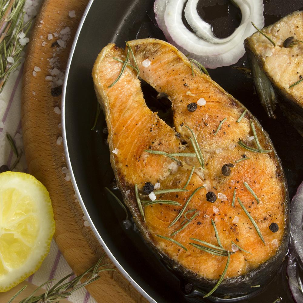Mouthwatering Salmon with Caramelized Onions
